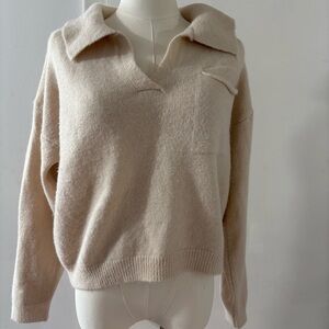 Cozy Cream Collared Pullover V-Neck Sweater S/M Front Pocket Classic